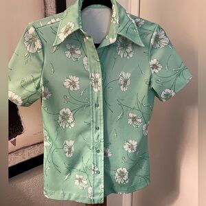 Vintage 60s/70s button up polyester shirt